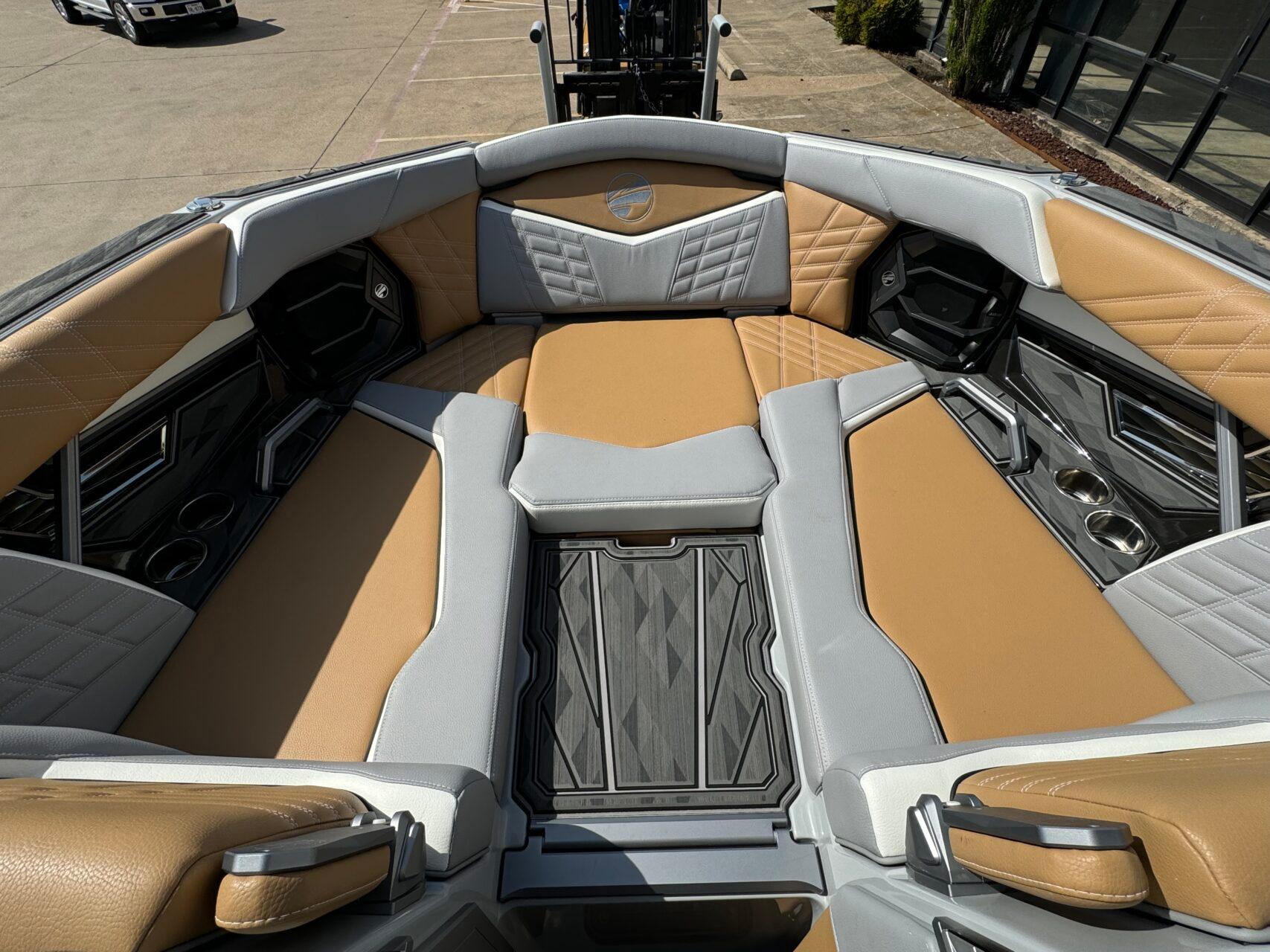 2024 Tigé Ultré 23ZX - 18