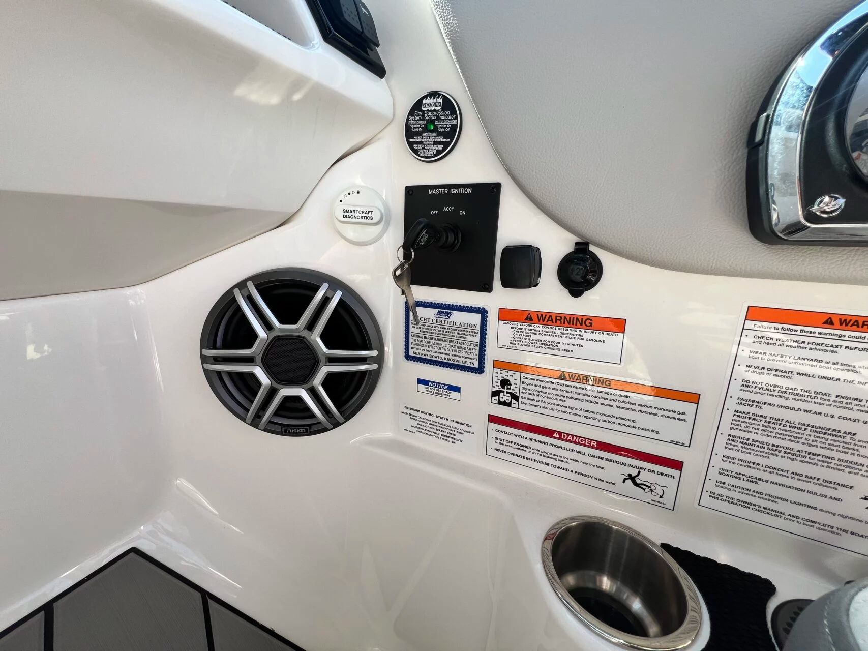 2026 Sea Ray SDX270 SURF - 28