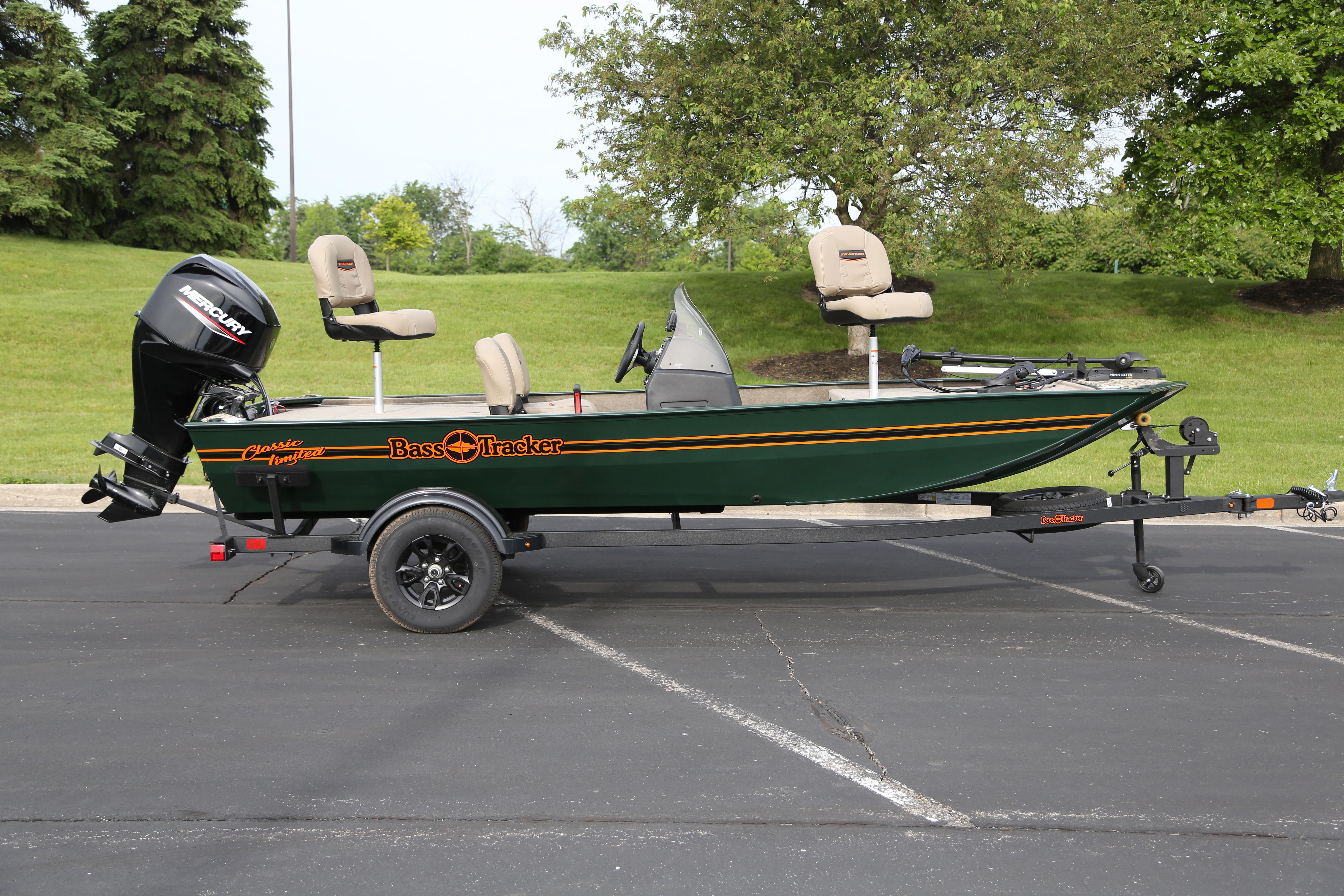 2026 Tracker Bass Tracker Classic Limited