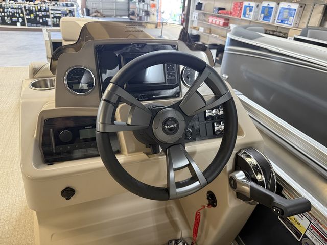 2026 Tahoe Sport - 23 FT Cruise - 7