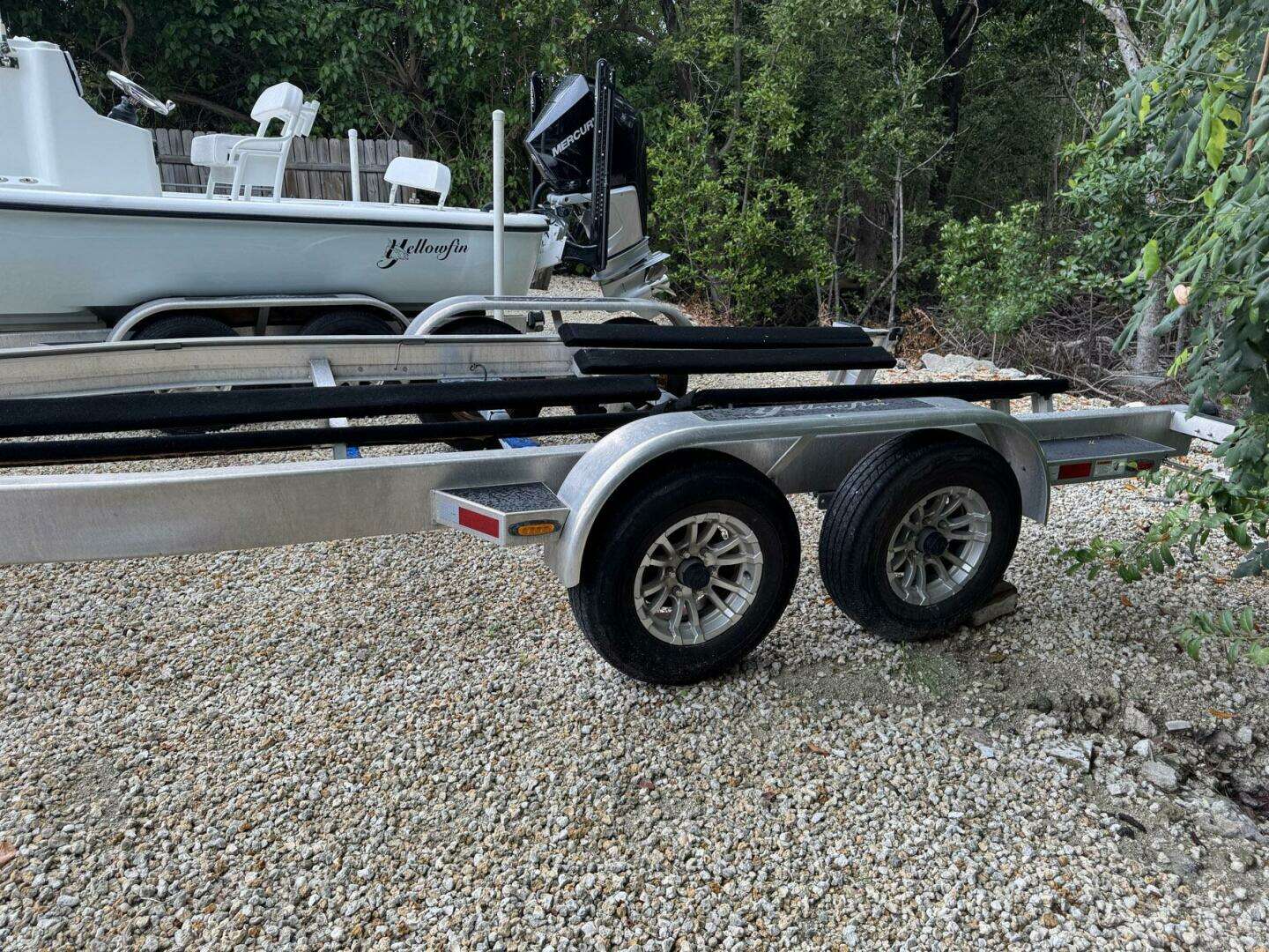 2021 Yellowfin 26 Hybrid - Image 41