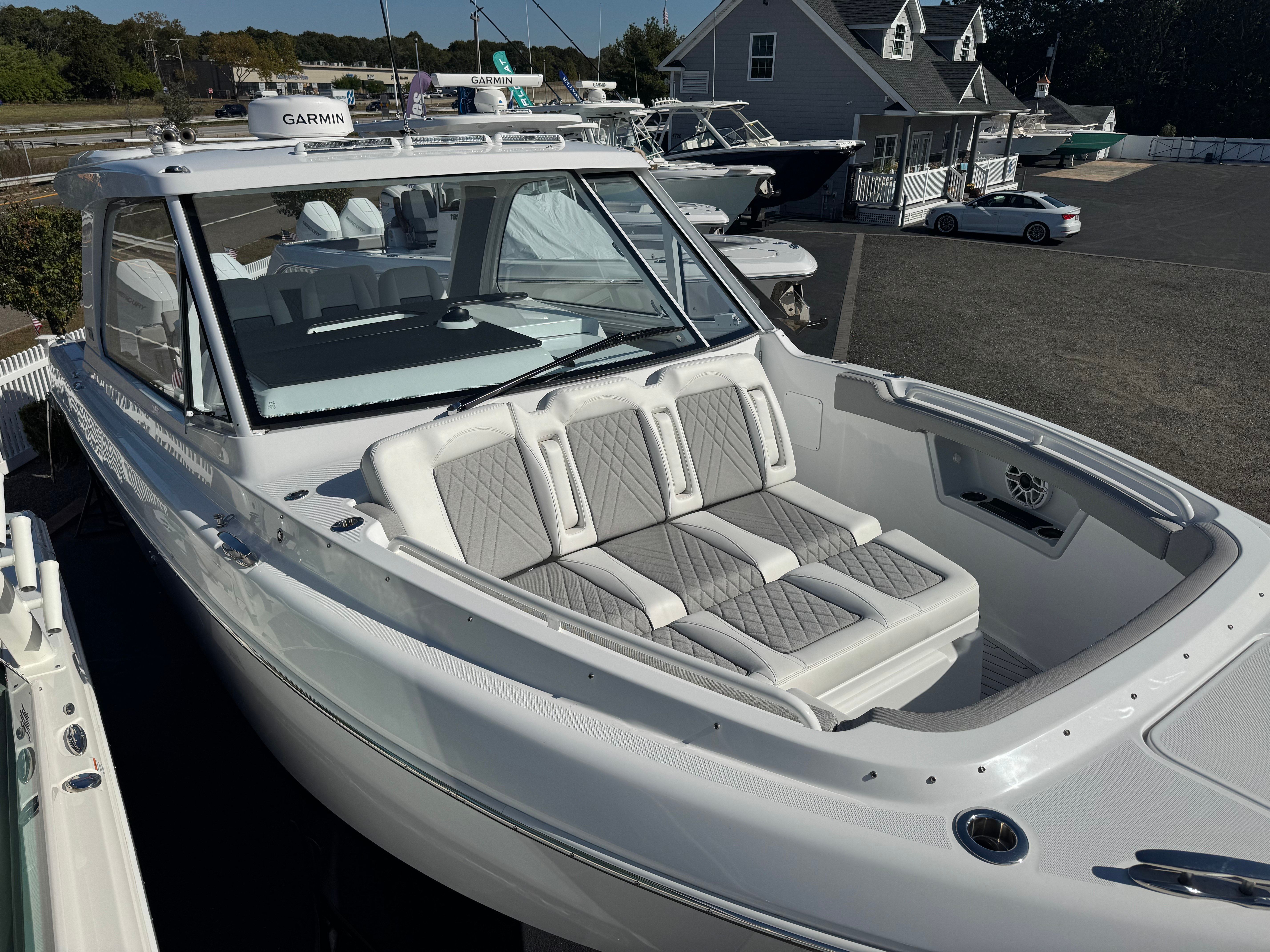2026 Everglades 367CX - 5