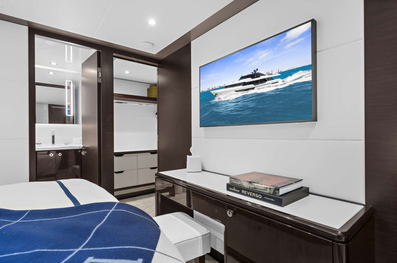 2024 Ocean Alexander 32L - Image 62
