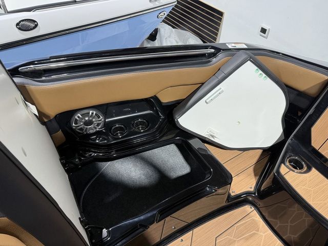2026 Yamaha Boats 255XD - 29