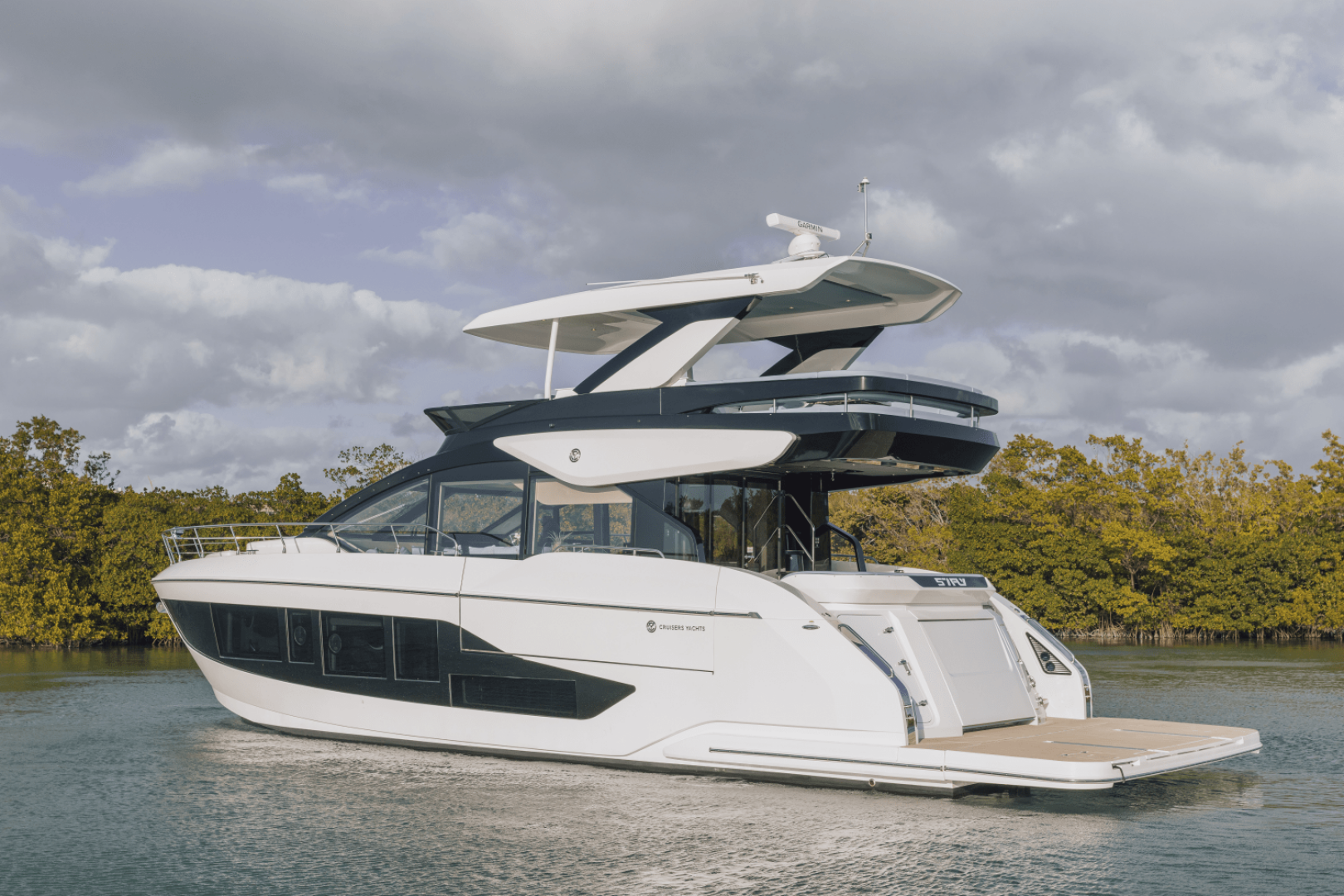 2027 Cruisers Yachts 57 FLY - Image 56