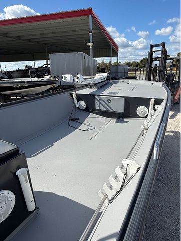 2006 Duracraft 18 Center Console - 5