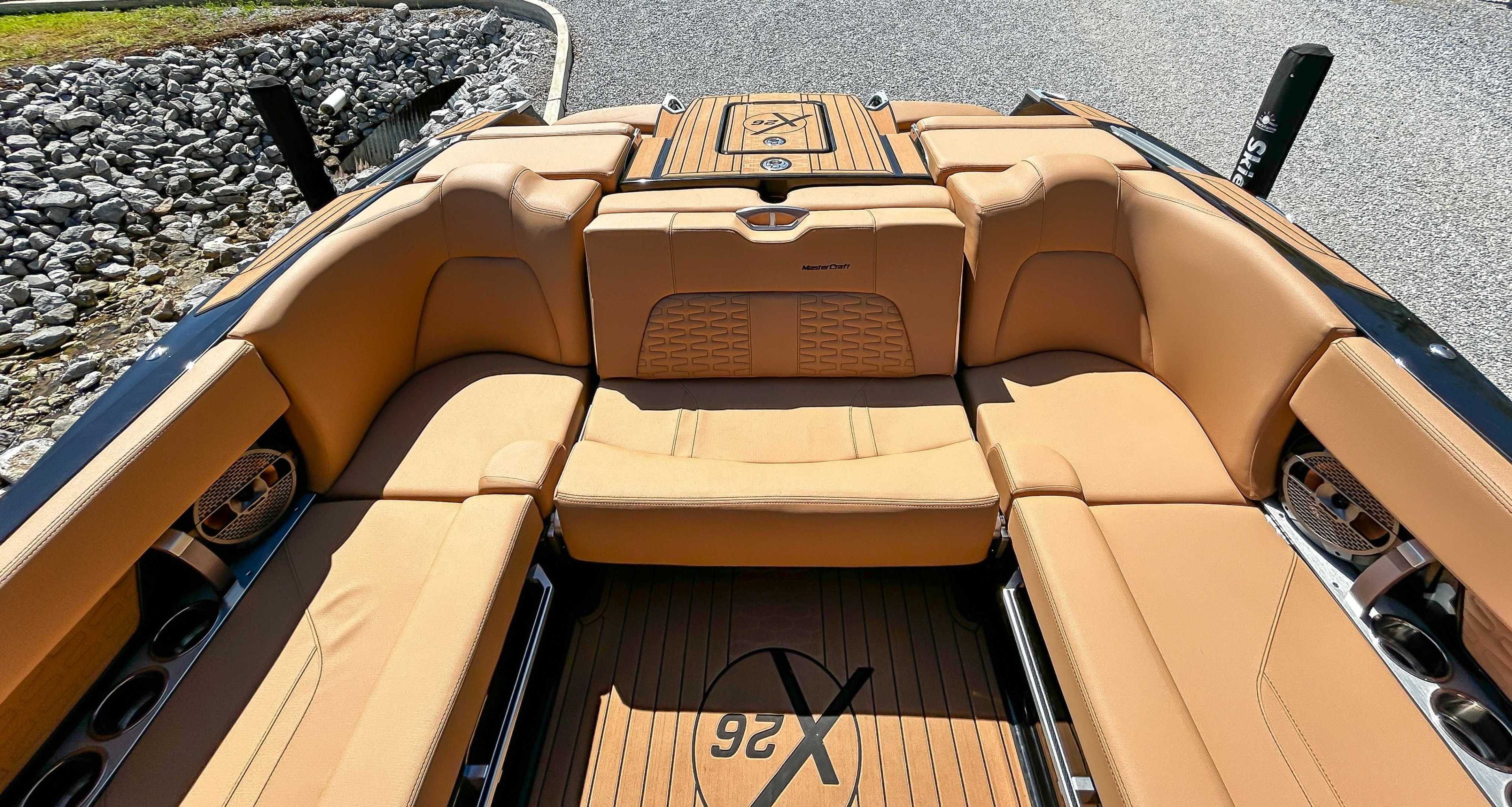 2021 MasterCraft X26 - 20