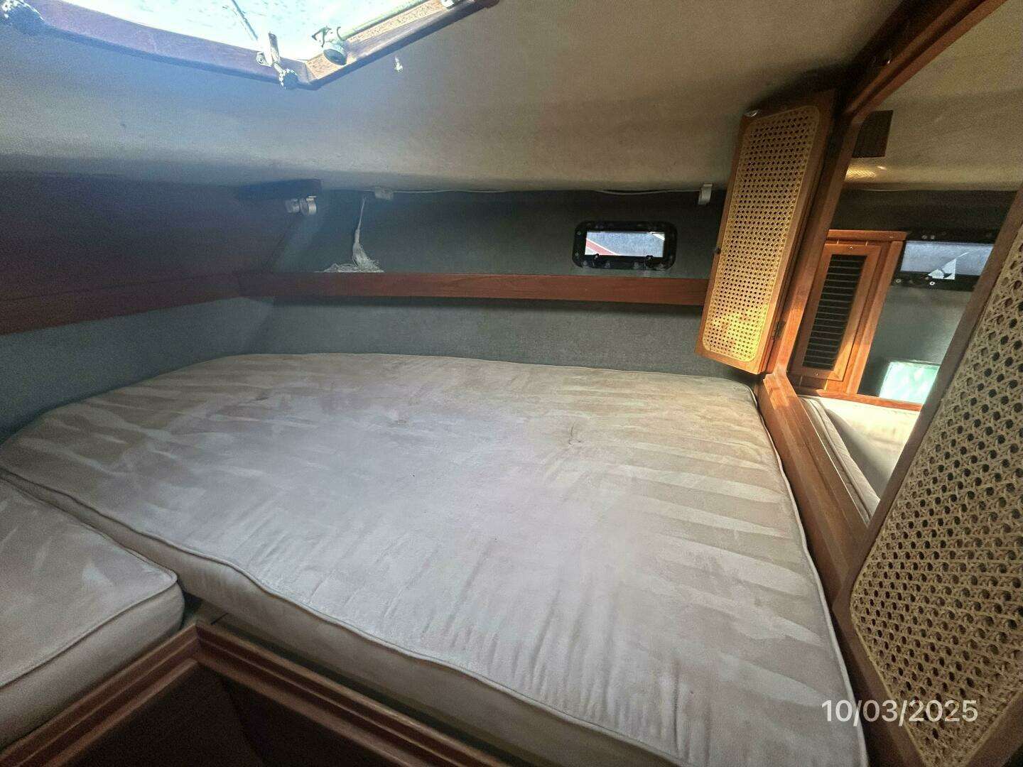 1985 Pursuit 3100 Open - Image 40