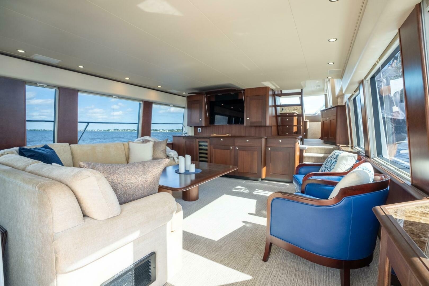 2009 Pacific Mariner 65 Motor Yacht - Image 42