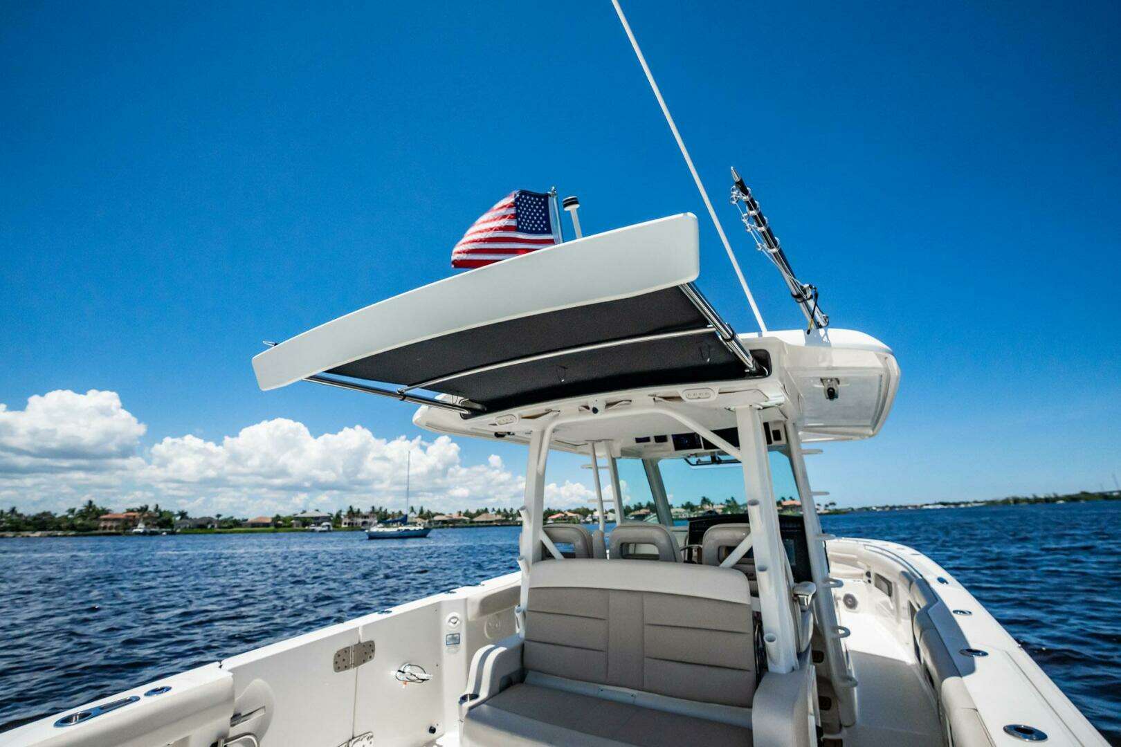 2018 Boston Whaler 380 Outrage - Image 40