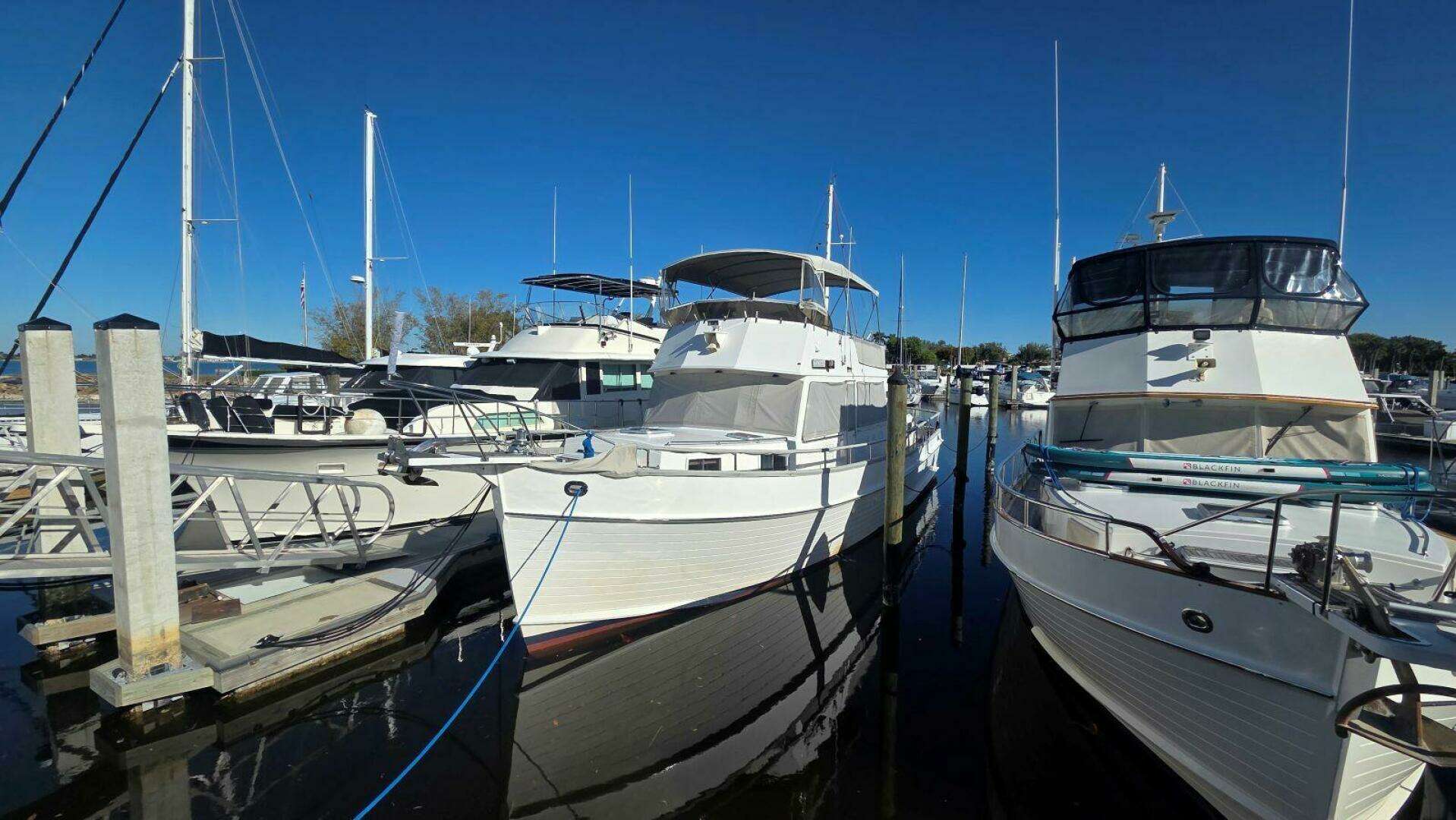1997 Grand Banks 49 Classic - Image 5