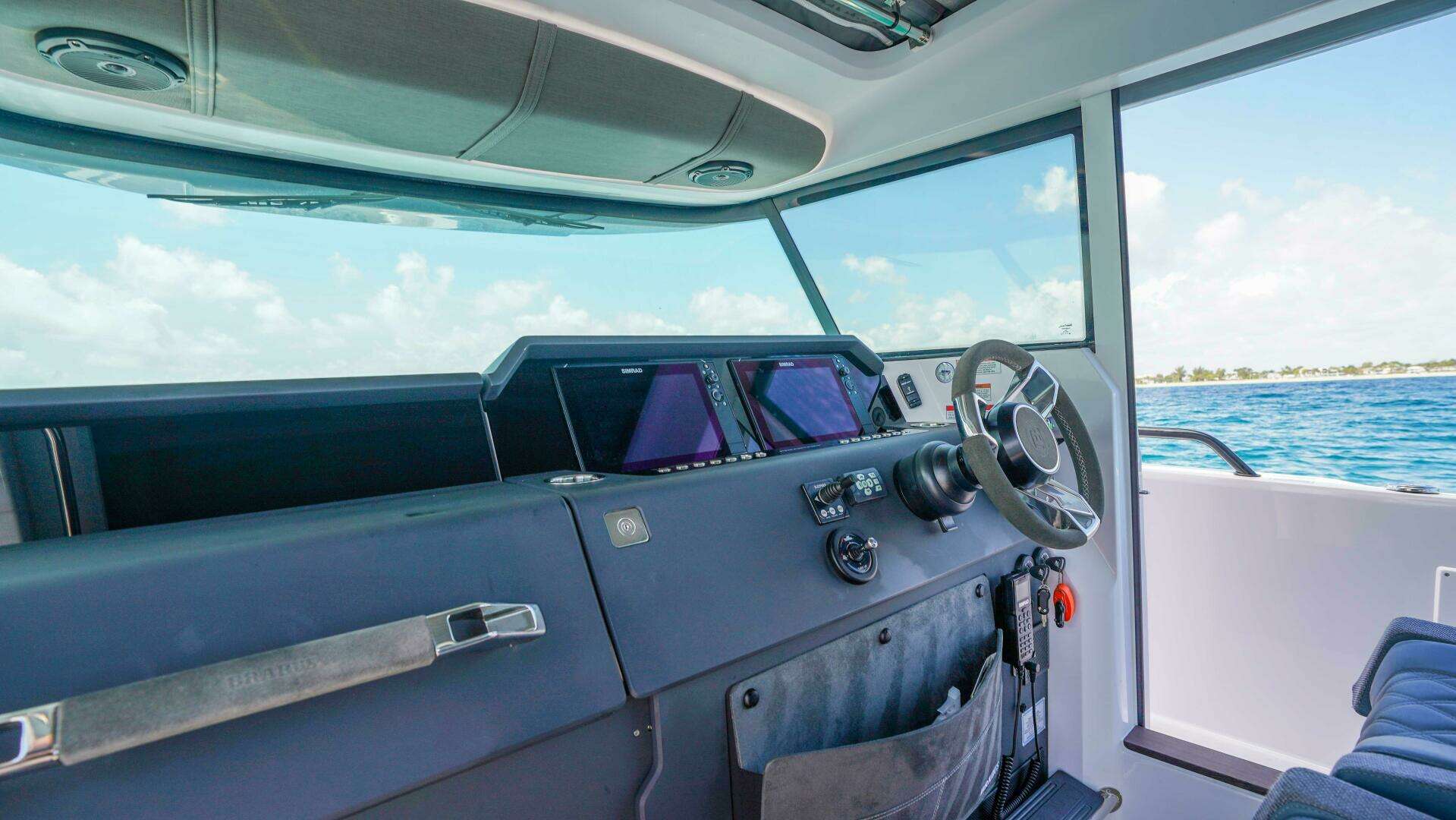 2024 Axopar 37 XC Cross Cabin - Image 23