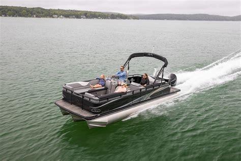 2027 Avalon Venture Cruise -19' INCLUDES Trailer