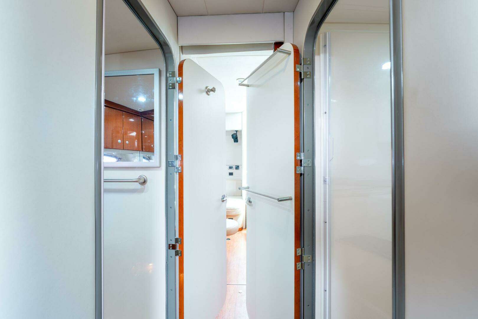 2007 Formula 45 Yacht - Image 72