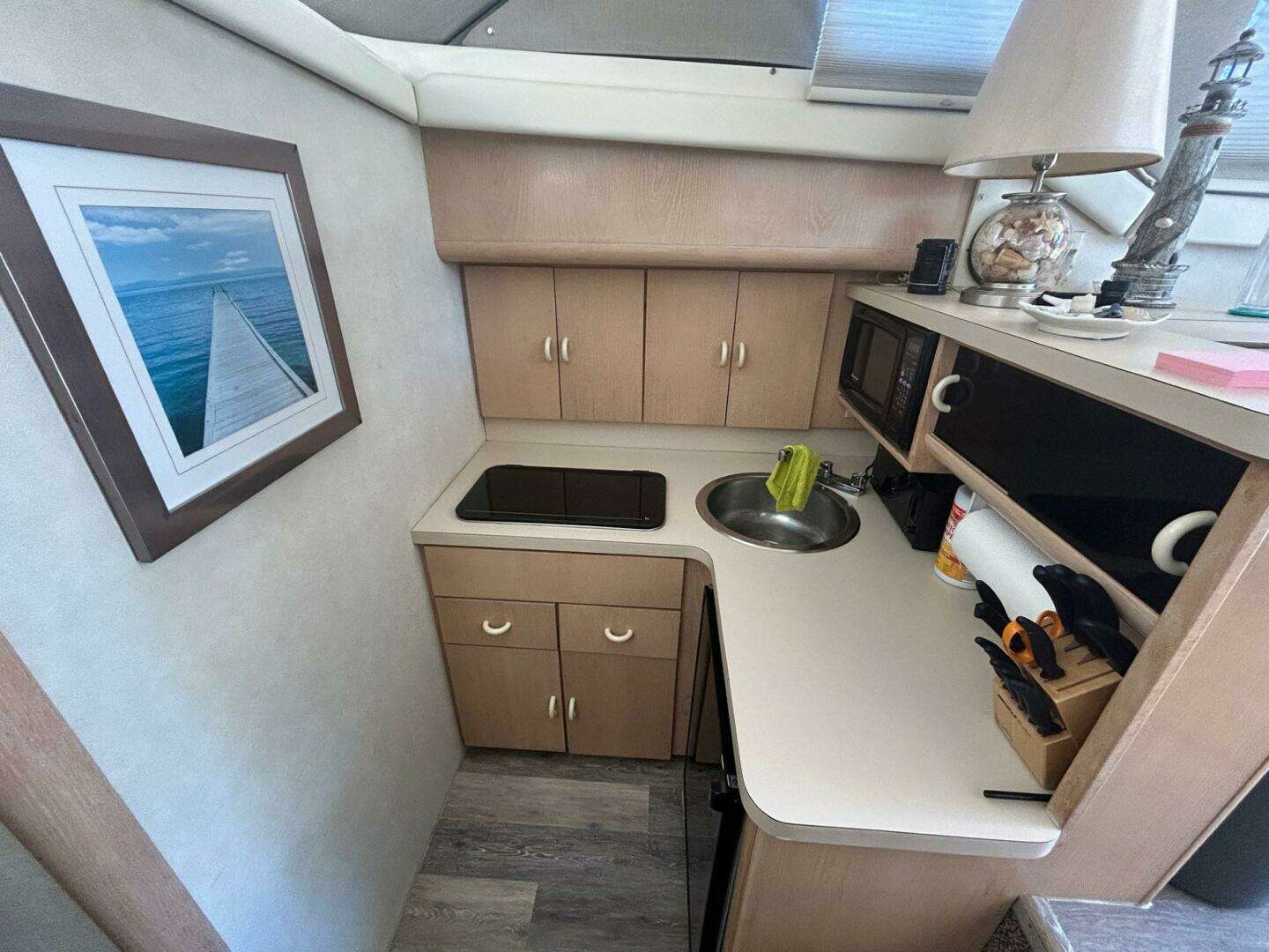 1990 Silverton 34 Convertible - Image 25