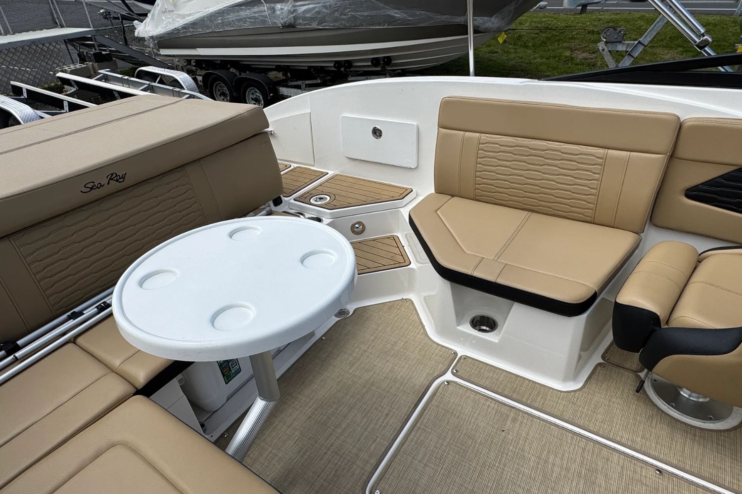 2021 Sea Ray 230SPX - 10