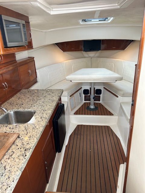 1988 Luhrs Alura - 11