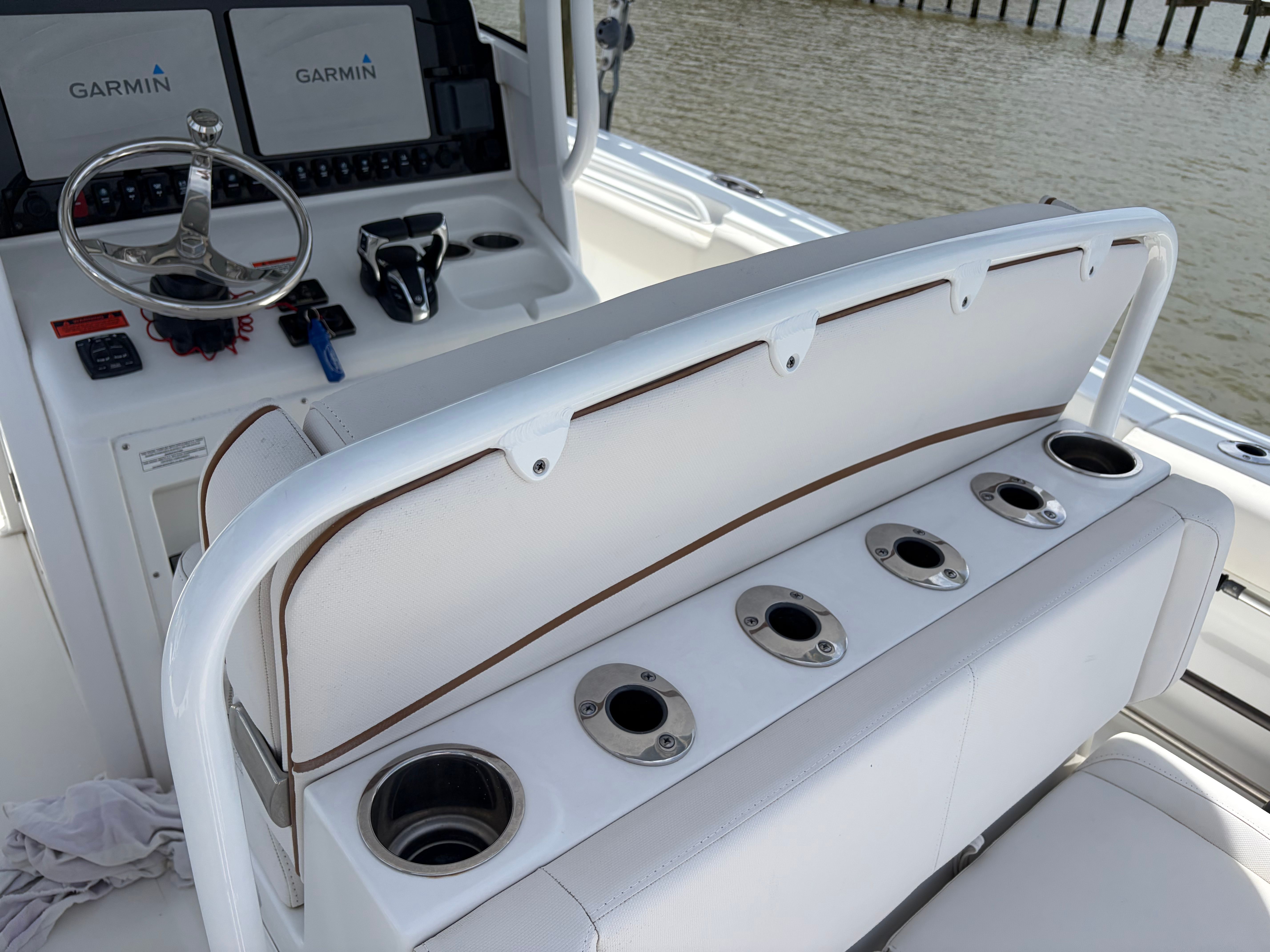 2021 Sea Hunt Gamefish 27 Forward Seating - 18