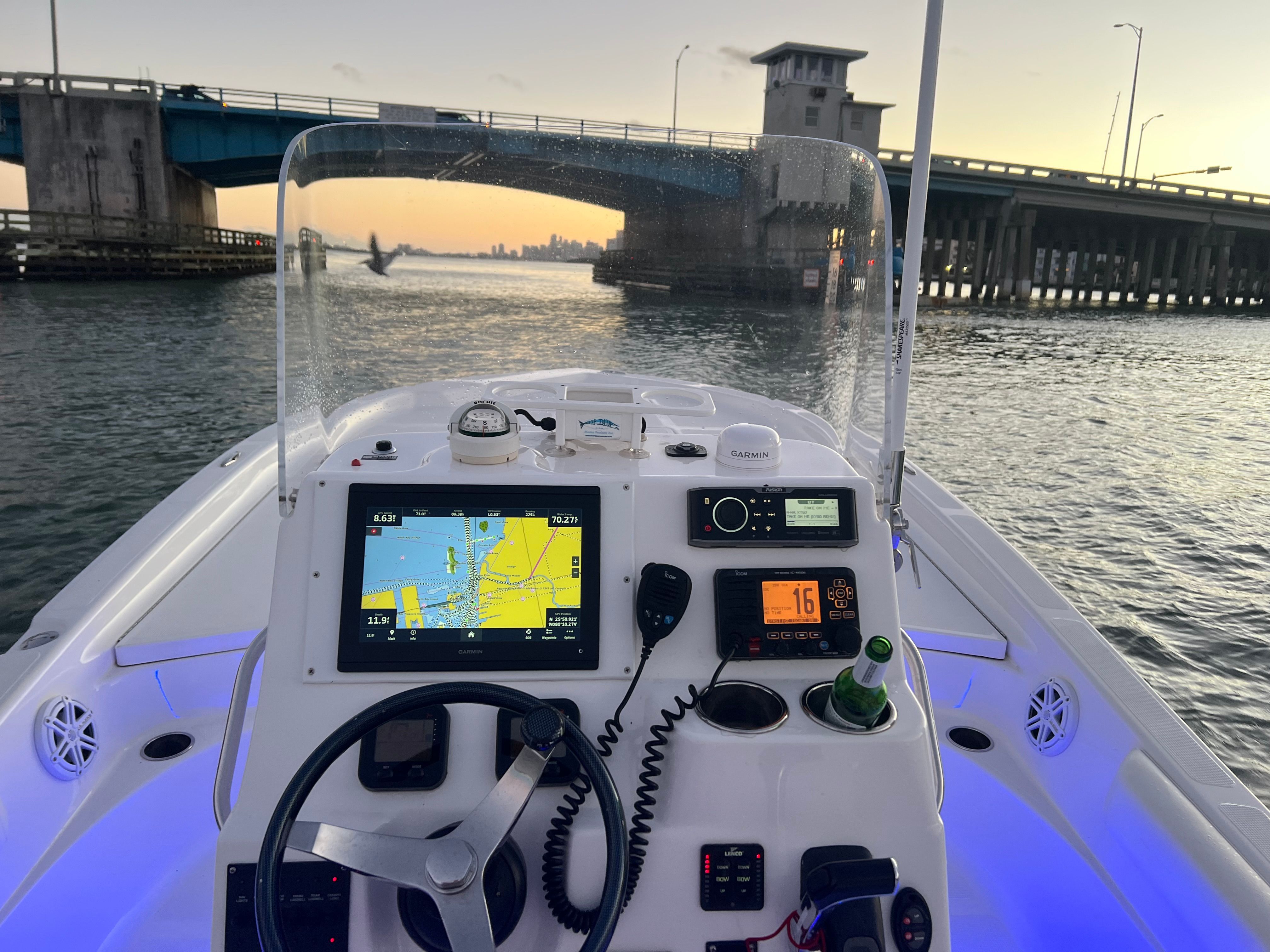 2012 SeaHunter 24 Bay - 4