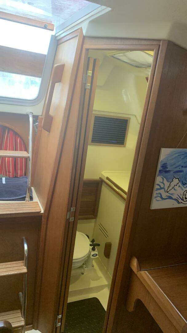 1991 Hunter 30 T - Image 18