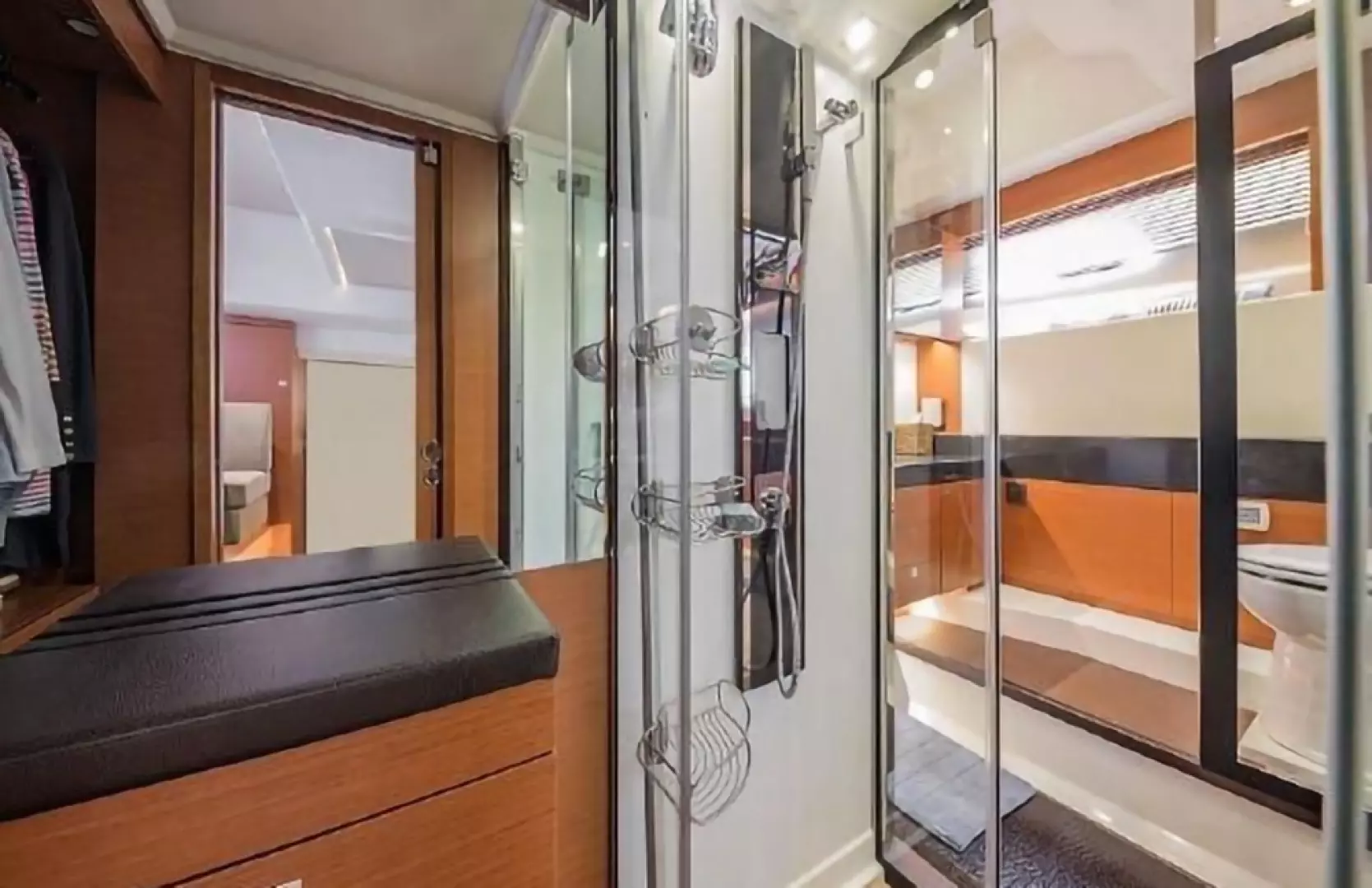 2015 Prestige 550 - Image 24