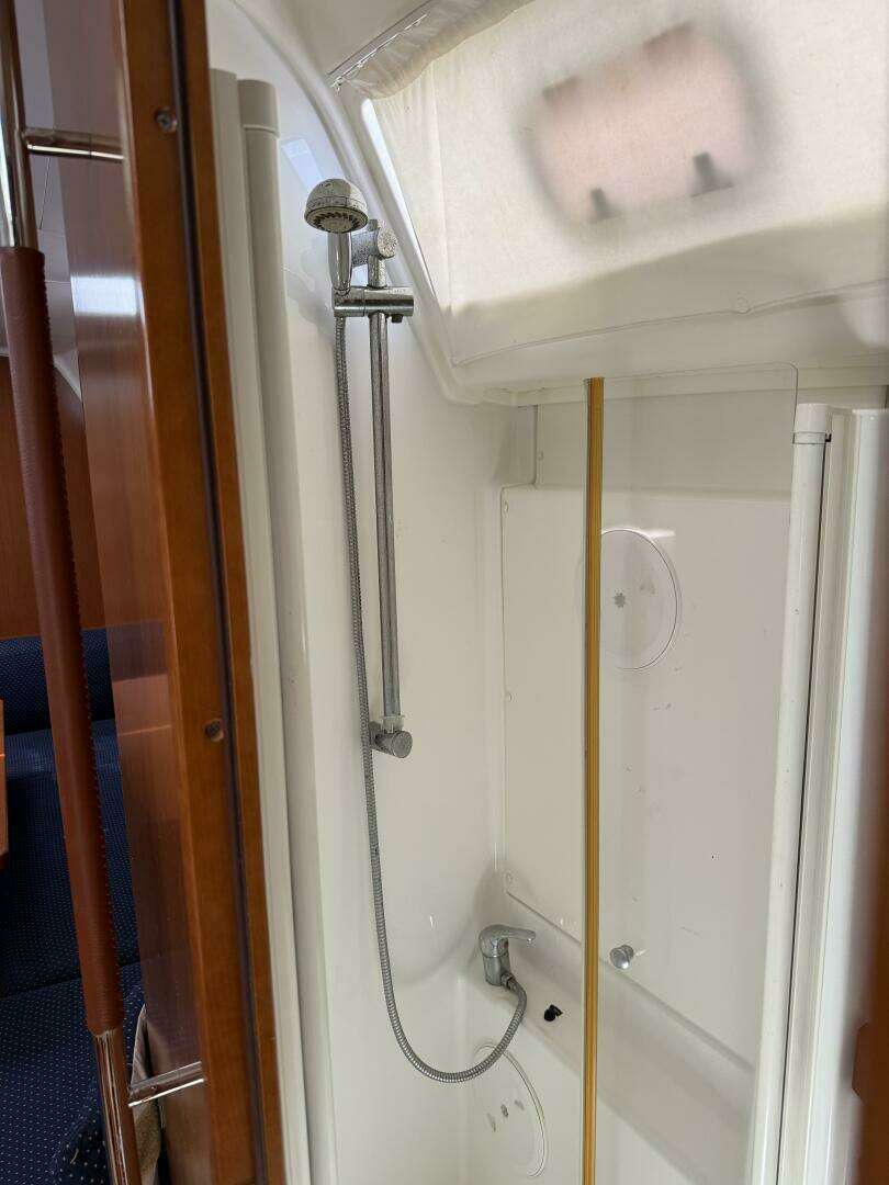 2012 Beneteau 43 - Image 99