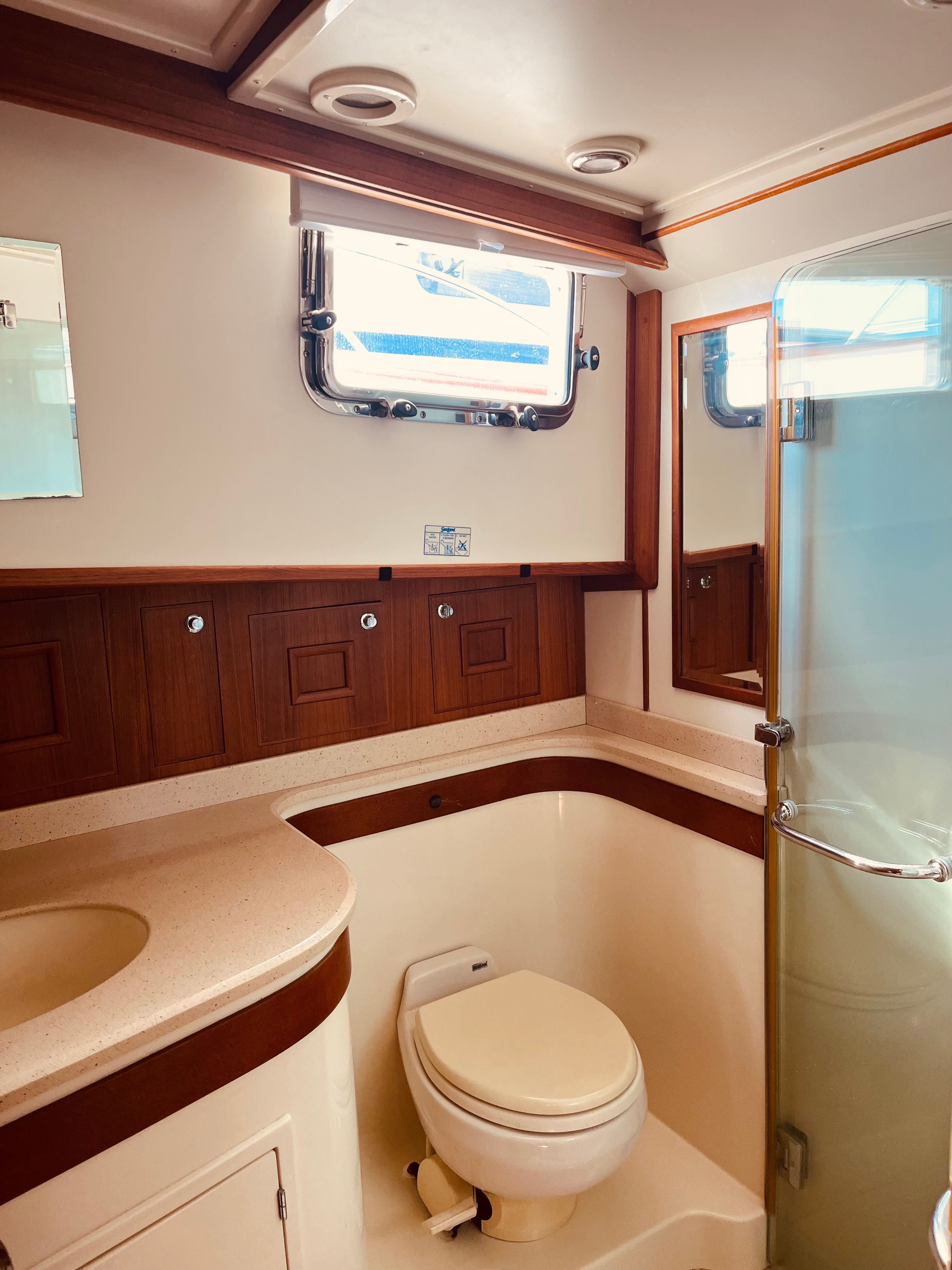 2007 Grand Banks 47 Heritage CL - 49
