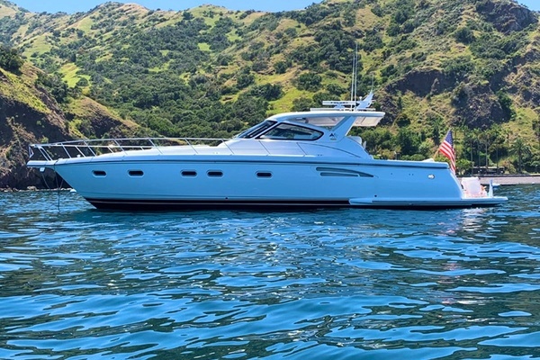 2001 TIARA