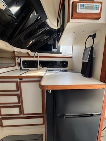 1990 Blackfin Flybridge - 10