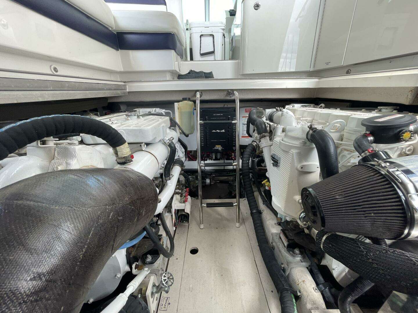2010 Sea Ray 450 Sundancer - Image 34