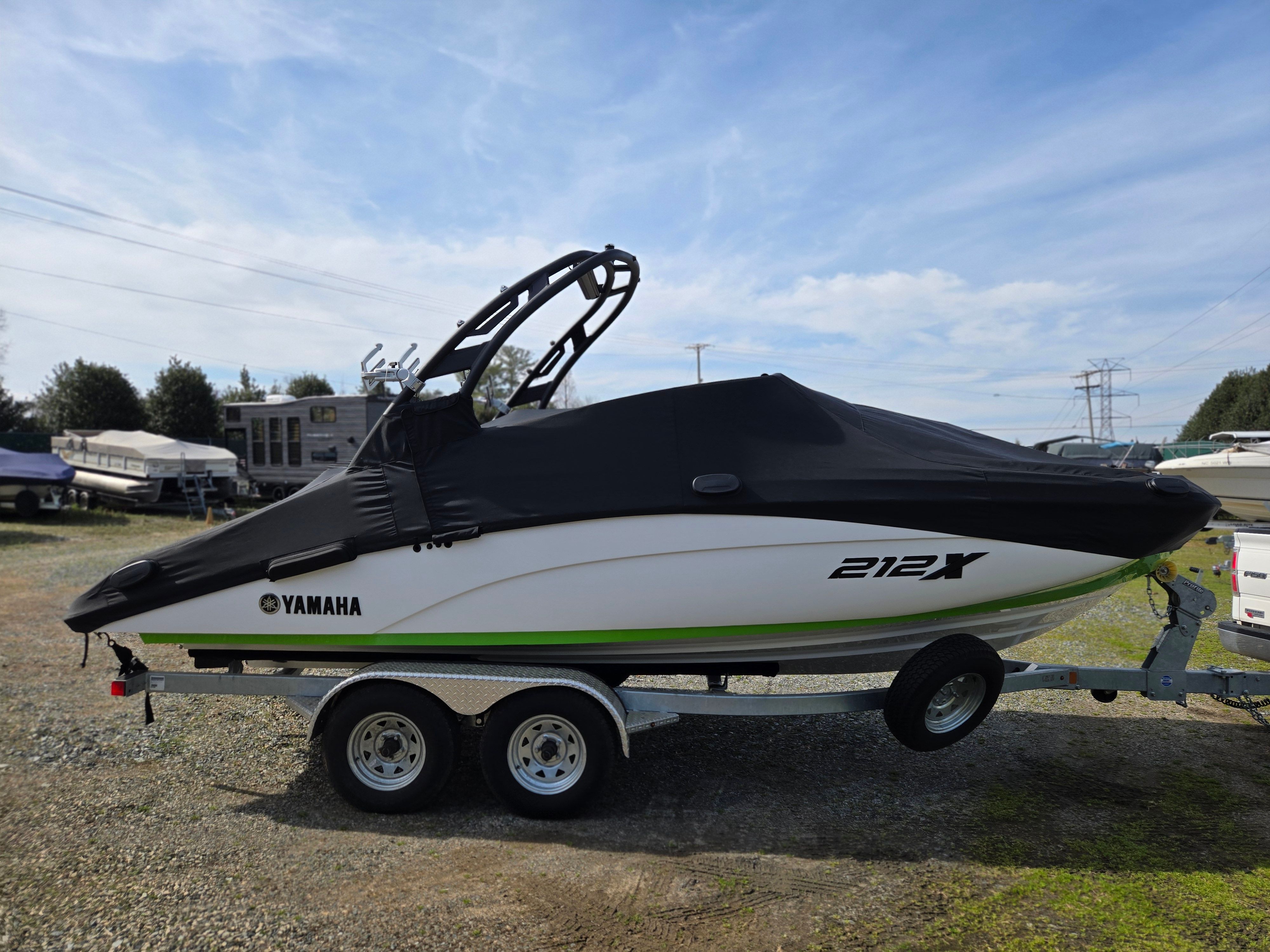 2022 Yamaha Boats 212XD - 6