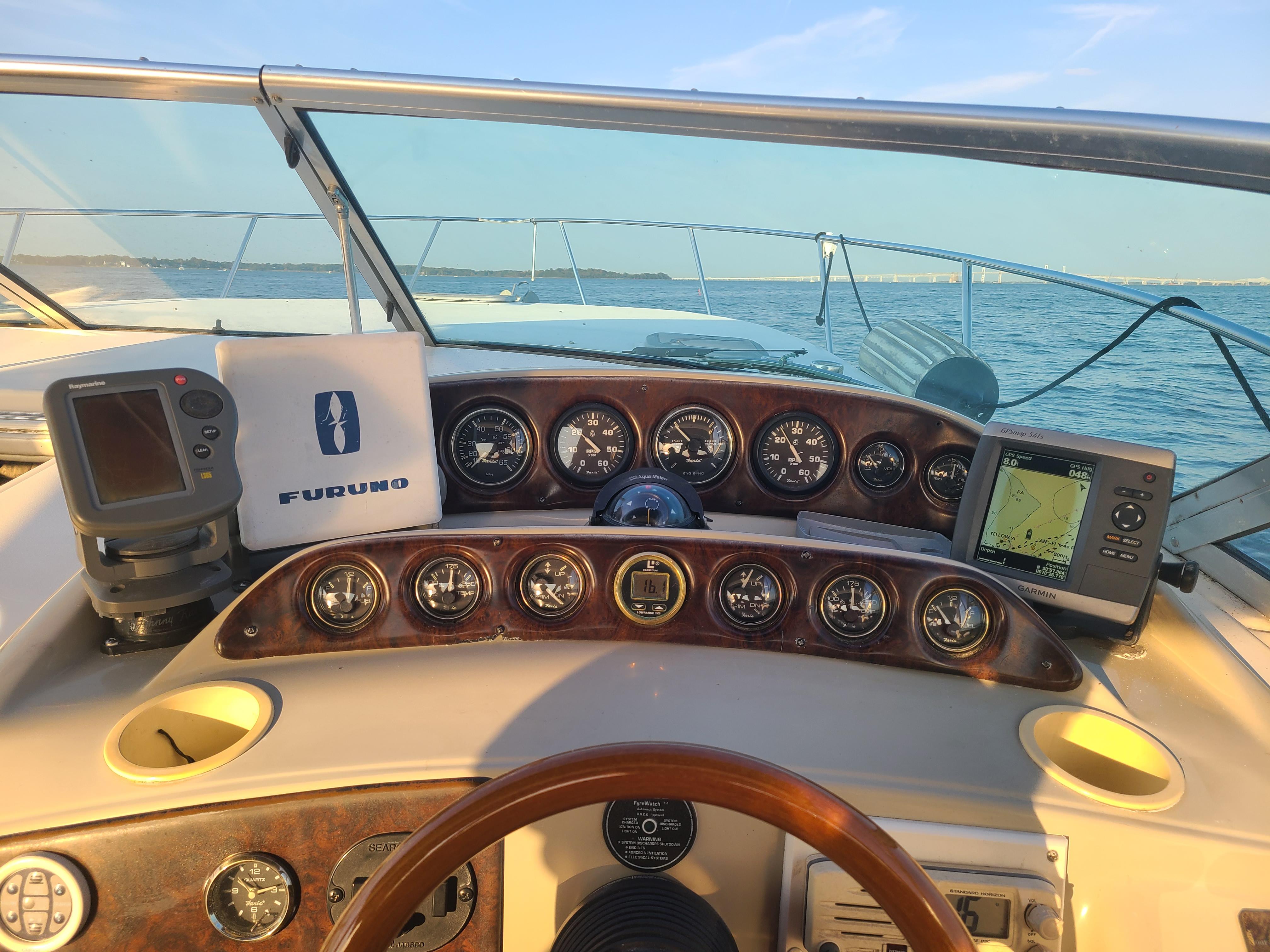 2000 Rinker Fiesta Vee 330 - 15