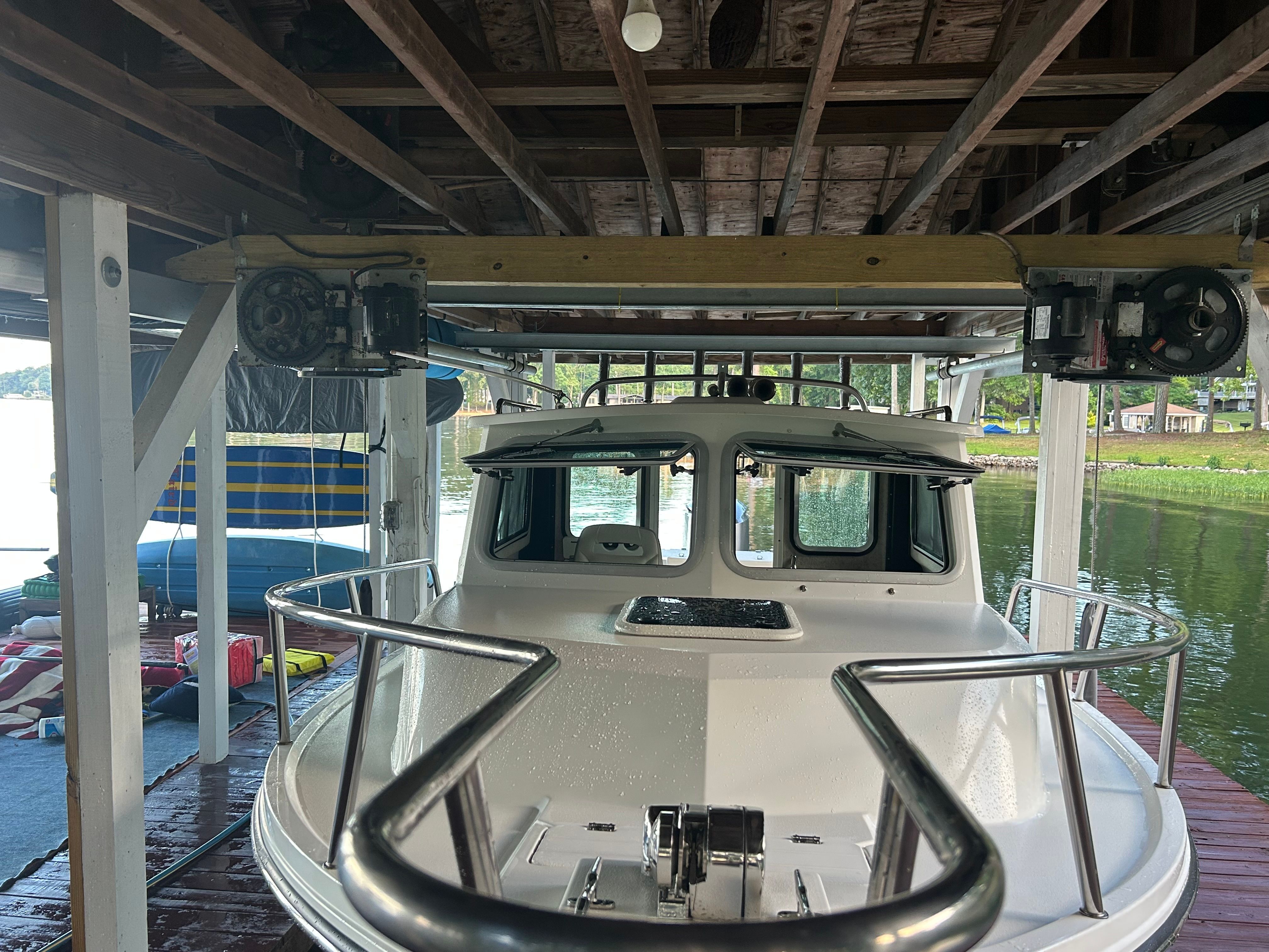 2020 Parker 2320 Sport Cabin - 8