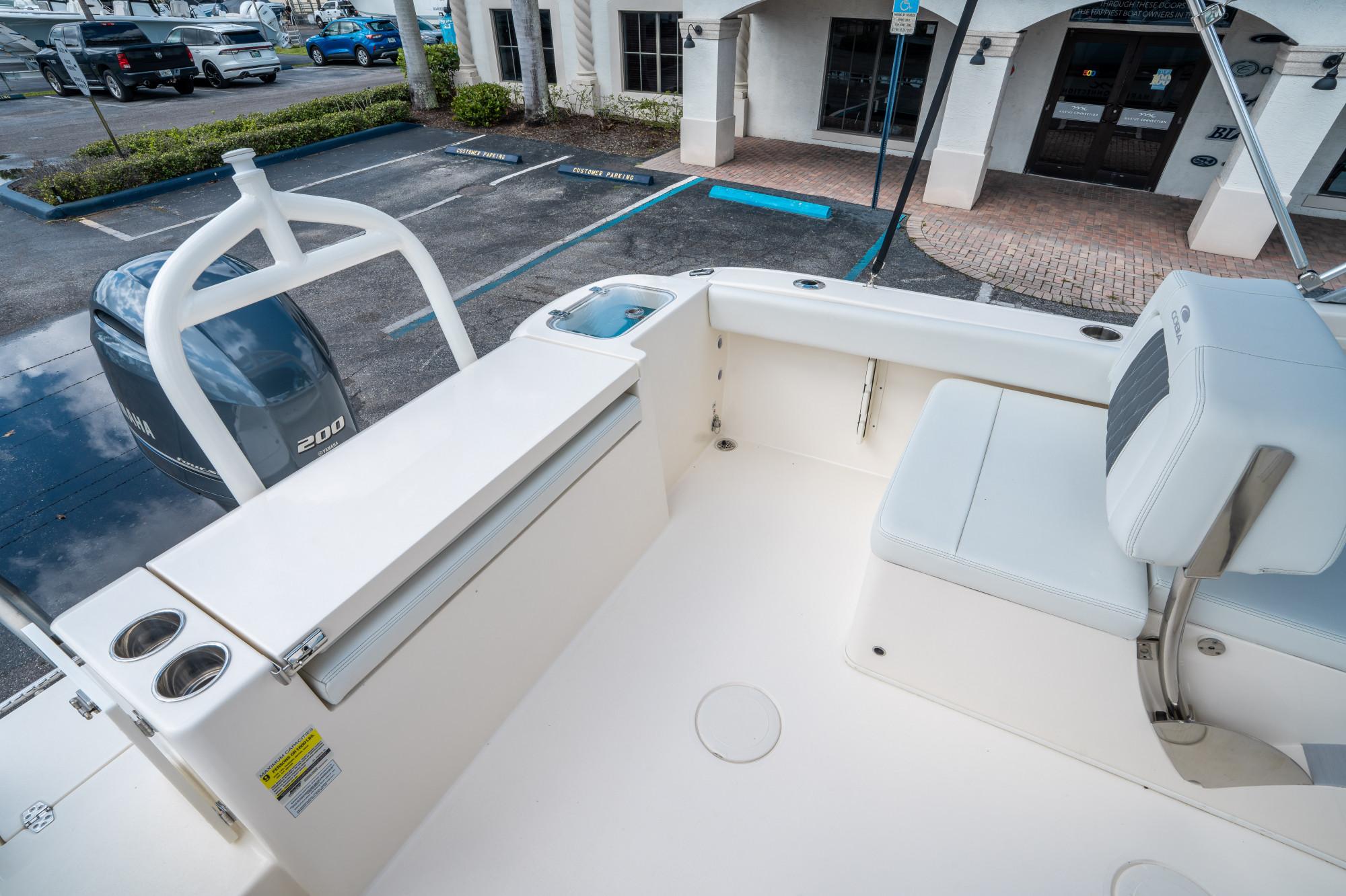 2024 Cobia 220 Dual Console - 12