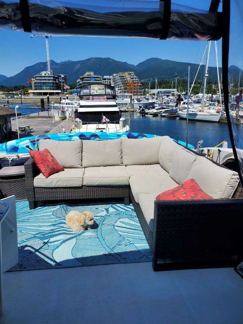1998 Bayliner 4788 - Image 25