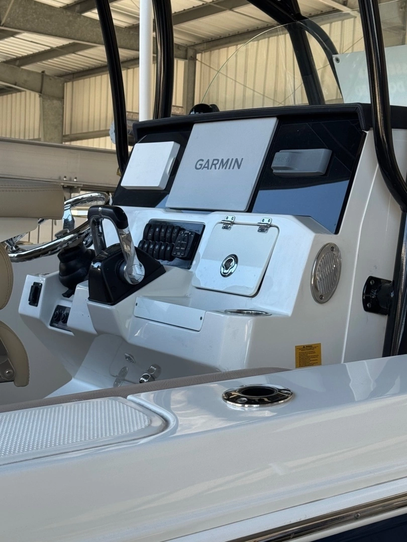 2021 Sailfish 29 Center Console - Image 13