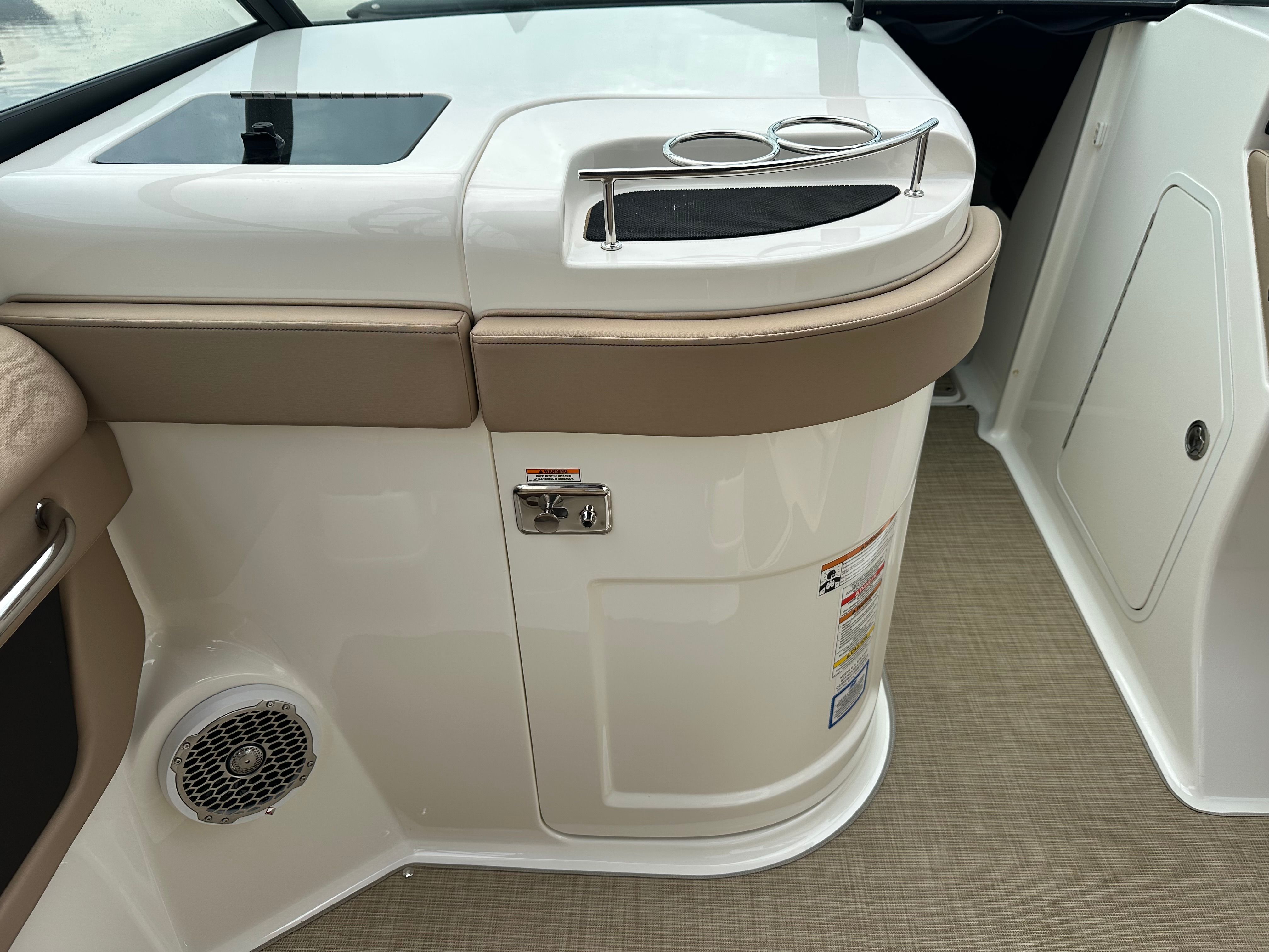 2017 Sea Ray 290 SD OB - 18