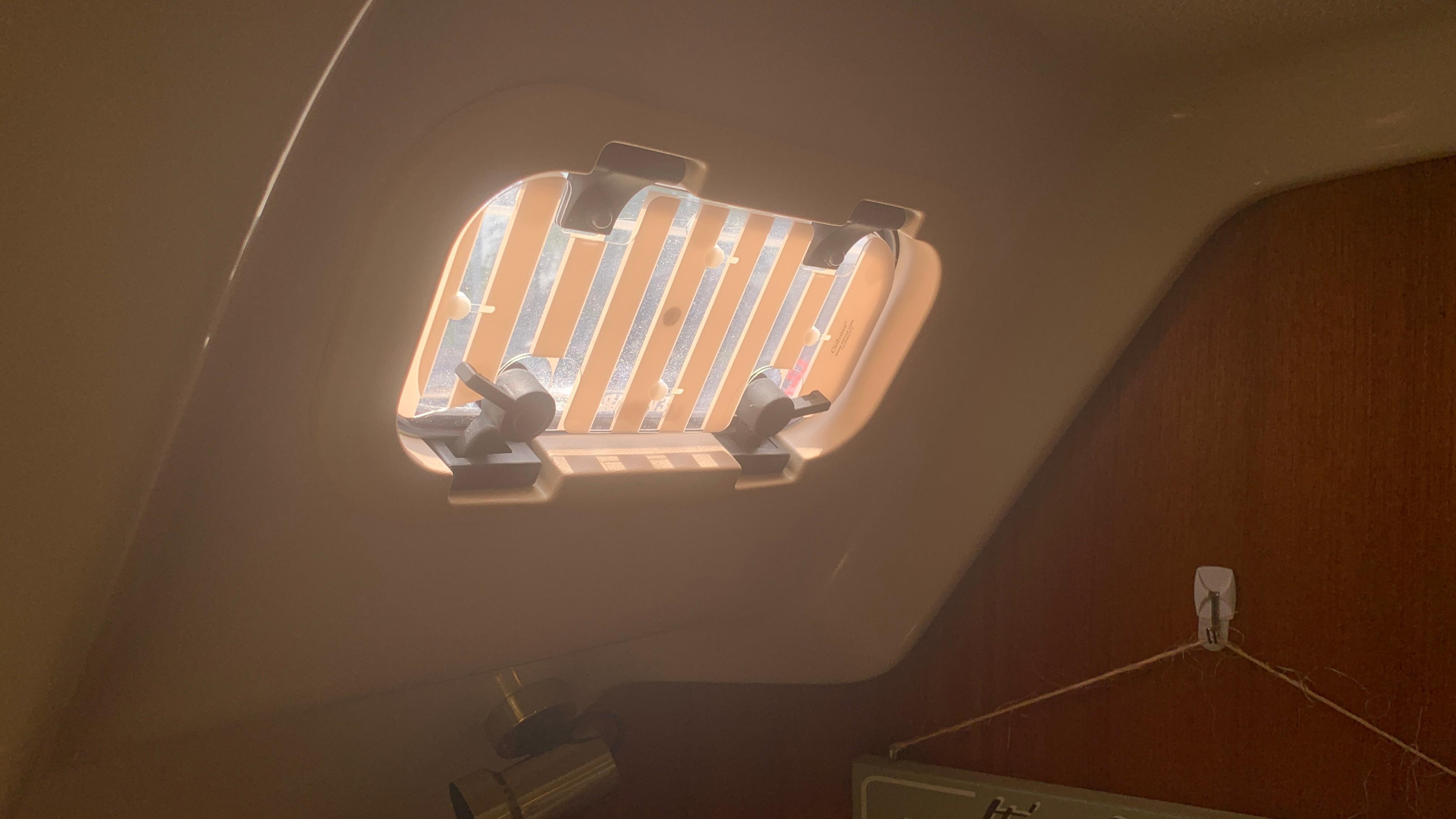 1991 Hunter 30 - 28
