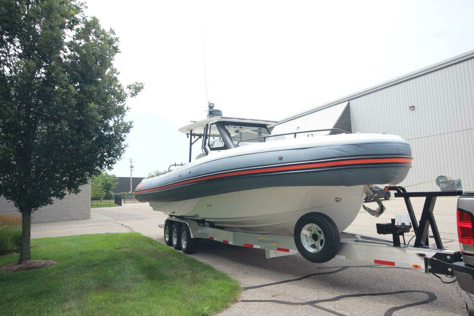 2025 Zodiac X10CC Twin Mercury 400's w/ Joystick - Image 3