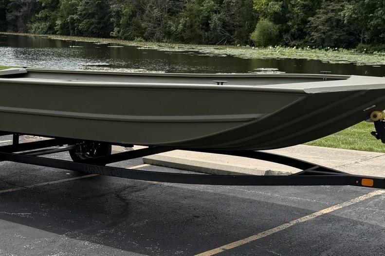 2026 Tracker Grizzly 1860 Utility