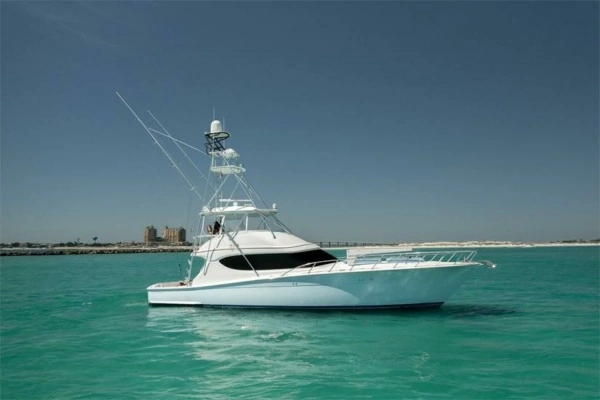 2016 Hatteras GT60