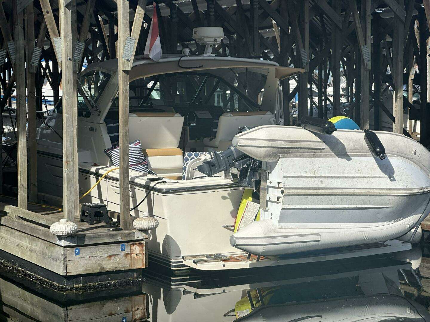 1988 Tiara Yachts 3300 Open - Image 29