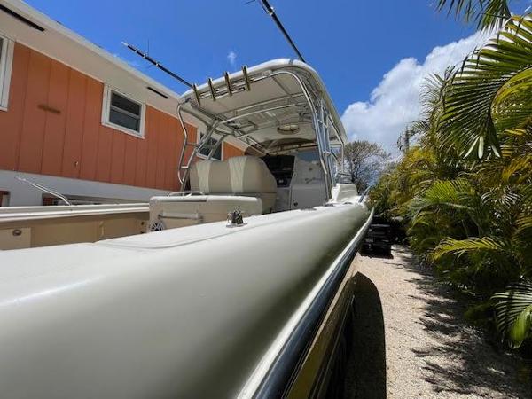 2005 Hydra-Sports 3300 VX - 24