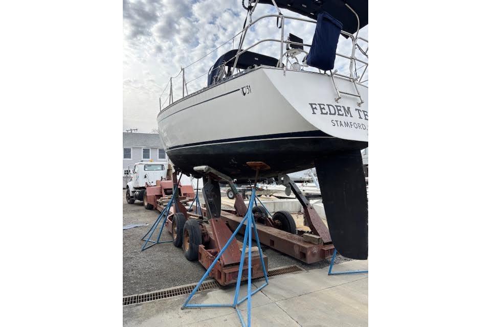 1988 Tartan 31 Cutter Rigged Masthead Sloop on stands, Stamford location.