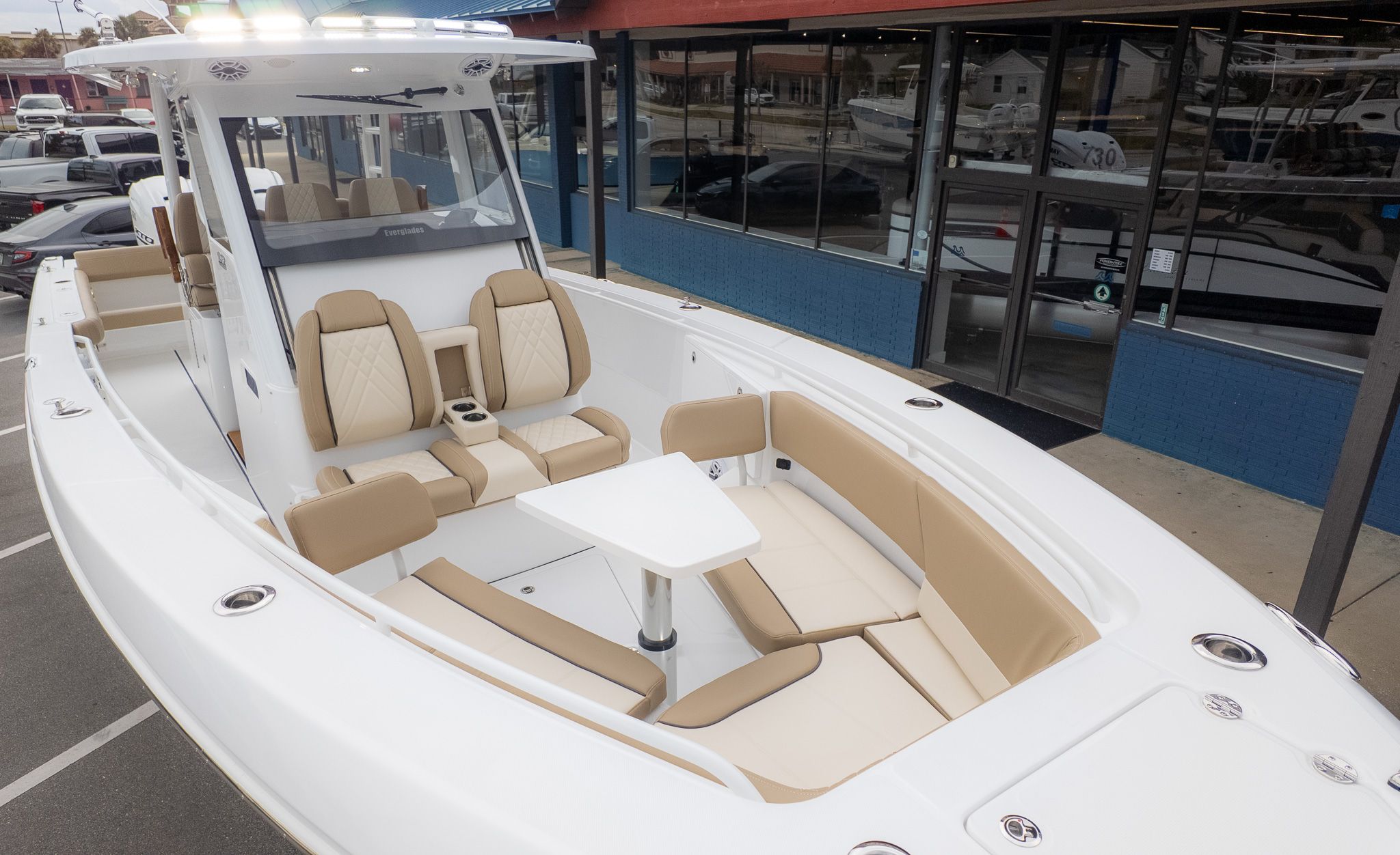 2026 Everglades 335 Center Console - 4