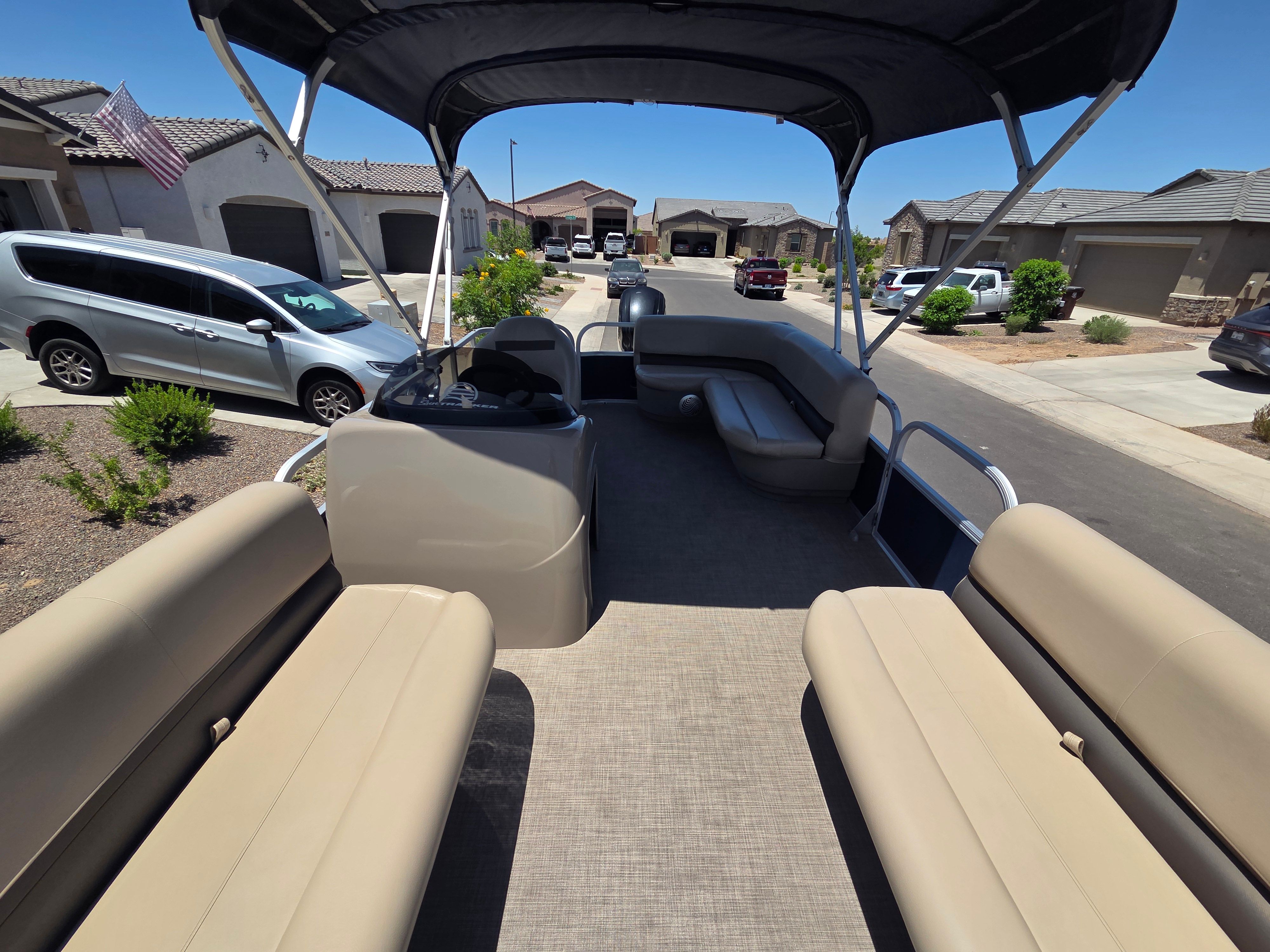 2020 Sun Tracker 18 Party Barge - 7