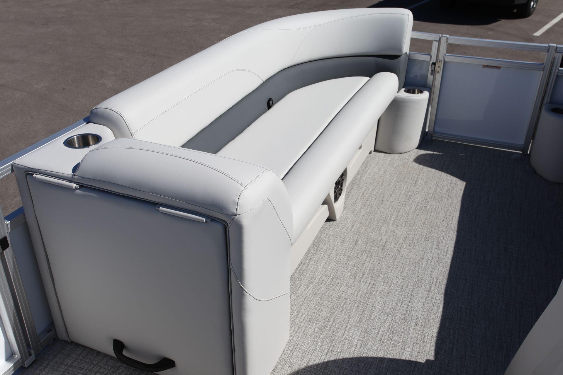 2025 Avalon 2380 QL - 9