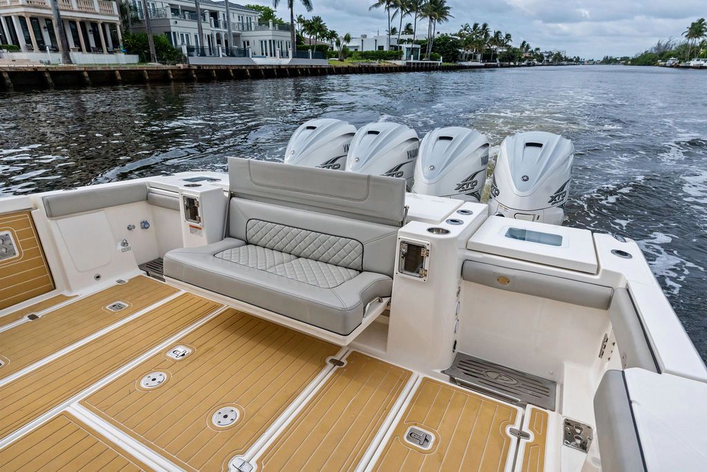2022 Pursuit 428 Sport - 7