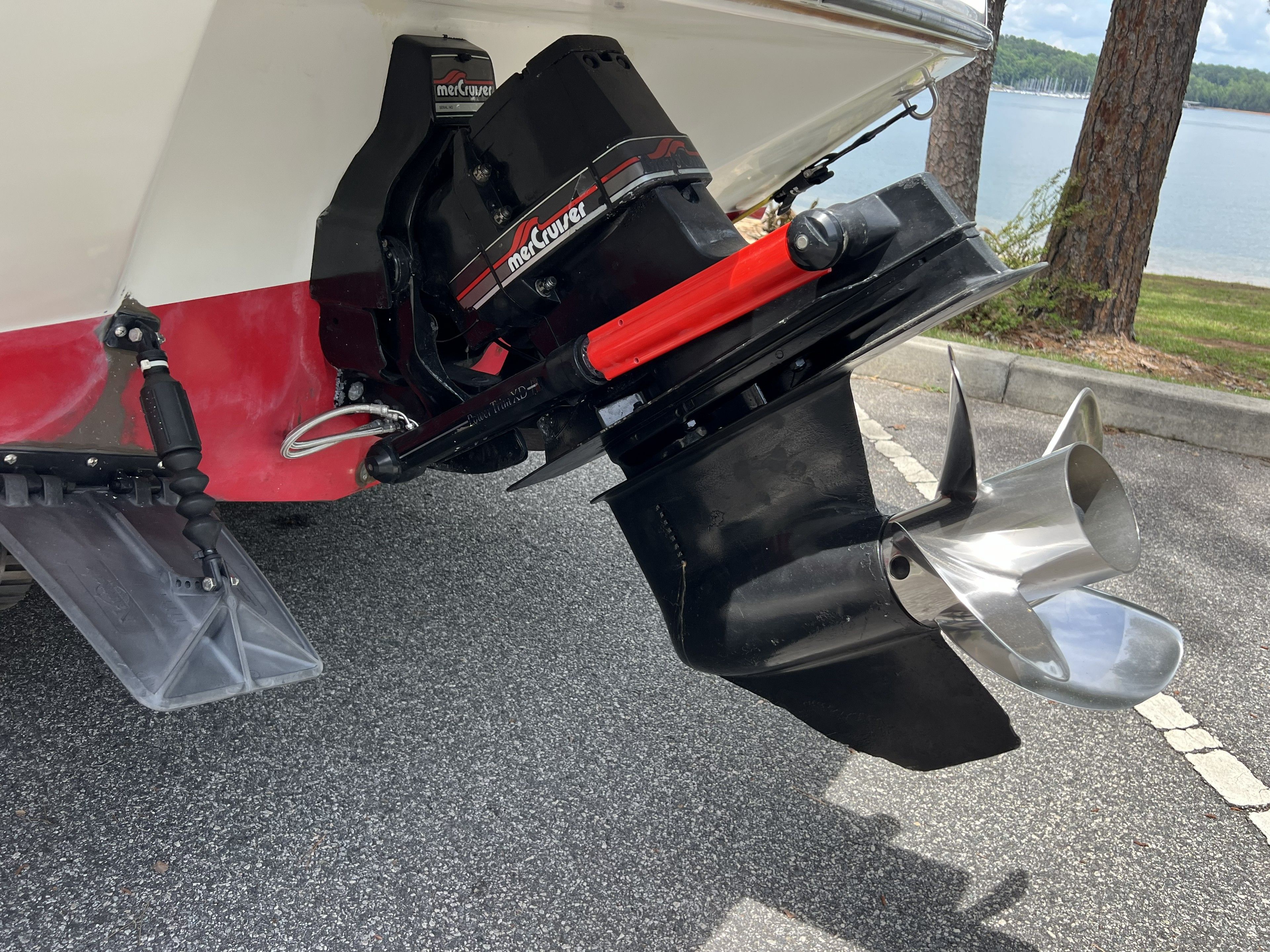1990 Rinker 236 Sport Cuddy - 5