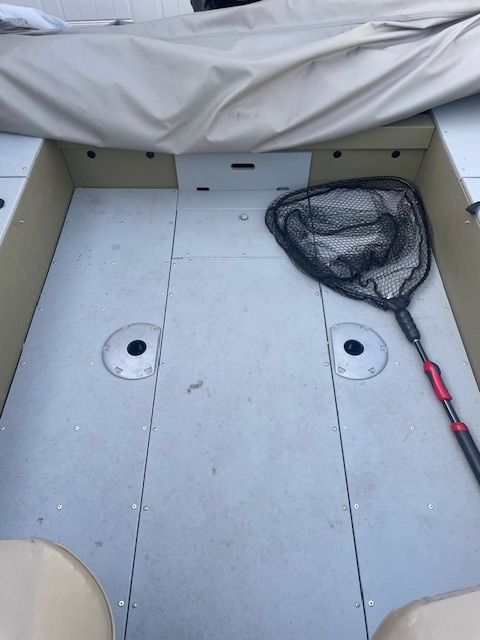 2023 Lund 2000 Alaskan Dual Console - 10